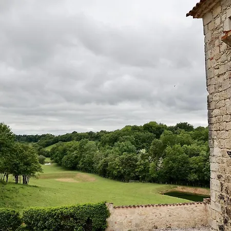 Chateau De Pleneselve *