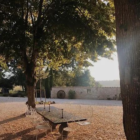 Chateau De Pleneselve *