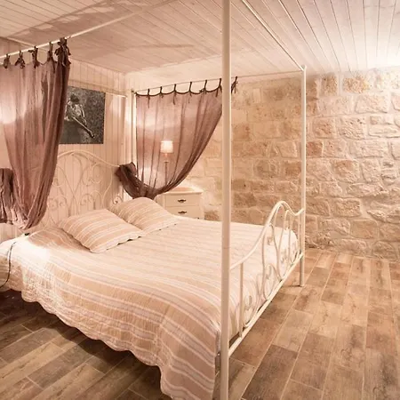 Hébergement de vacances Château De Plèneselve