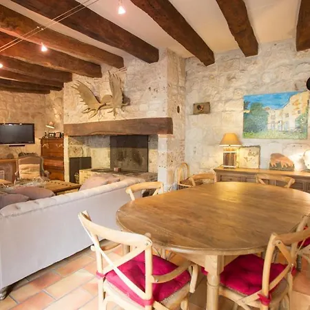 Hébergement de vacances Château De Plèneselve *