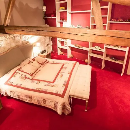 Hébergement de vacances Château De Plèneselve *