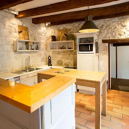 Château De Plèneselve Hébergement de vacances *