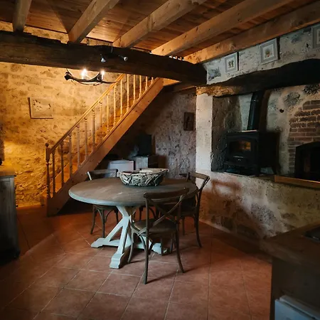 Chateau De Pleneselve Feriehus