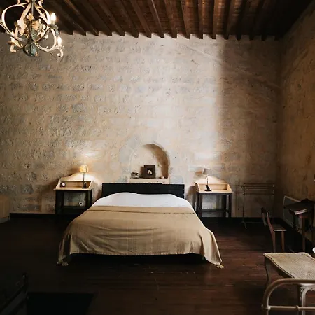 Chateau De Pleneselve * Bon-Encontre