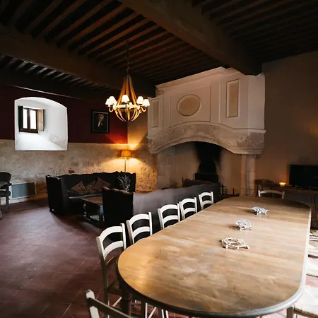 Chateau De Pleneselve