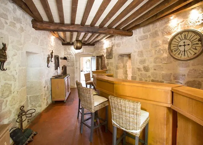 Chateau De Pleneselve Vakantiehuis Bon-Encontre