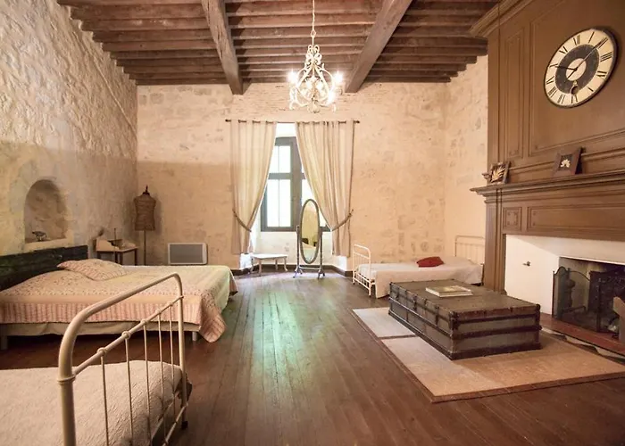 Chateau De Pleneselve