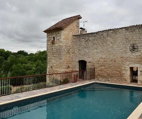 Chateau De Pleneselve