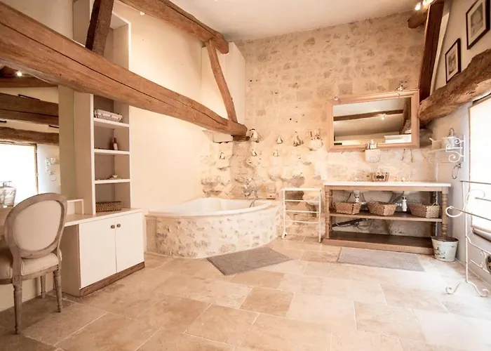 Chateau De Pleneselve * Bon-Encontre