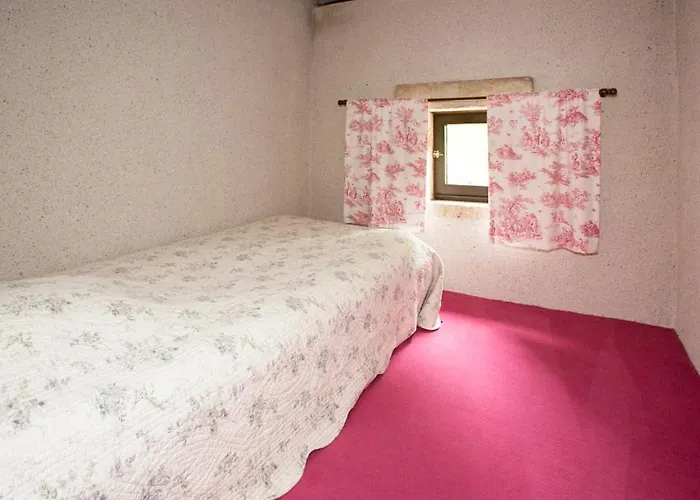 Chateau De Pleneselve * Bon-Encontre