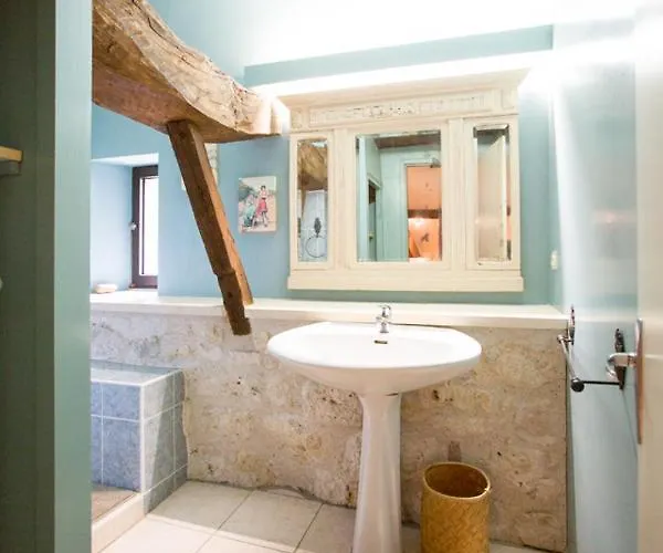 Chateau De Pleneselve *